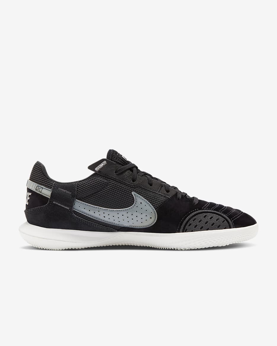 Nike street soccer best sale